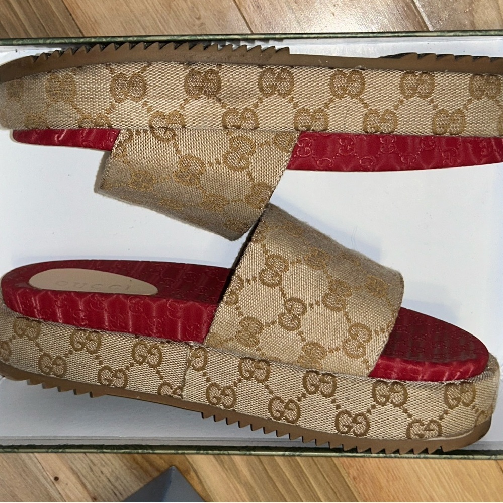Gucci Platform Slides - Picture 2 of 4
